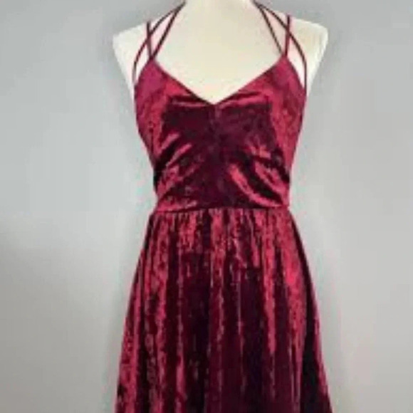 NWT Forever 21 dress juniors burgundy cross cross back straps mini dress - Picture 1 of 6